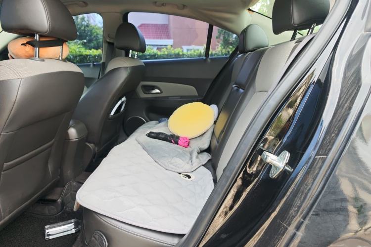 Used Chevrolet Cruze 2012 1.8L SE AT Left Rear Seat