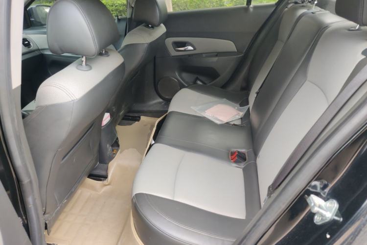Used Chevrolet Cruze 2012 1.6L SL MT Left Rear Seat