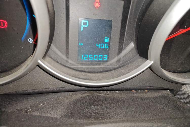 Used Chevrolet Cruze 2012 1.6L SE Automatic Odometer Close Up