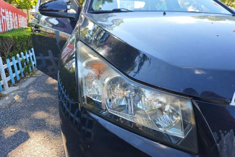 Used Chevrolet Cruze 2012 1.6L SE MT Right Front Headlight