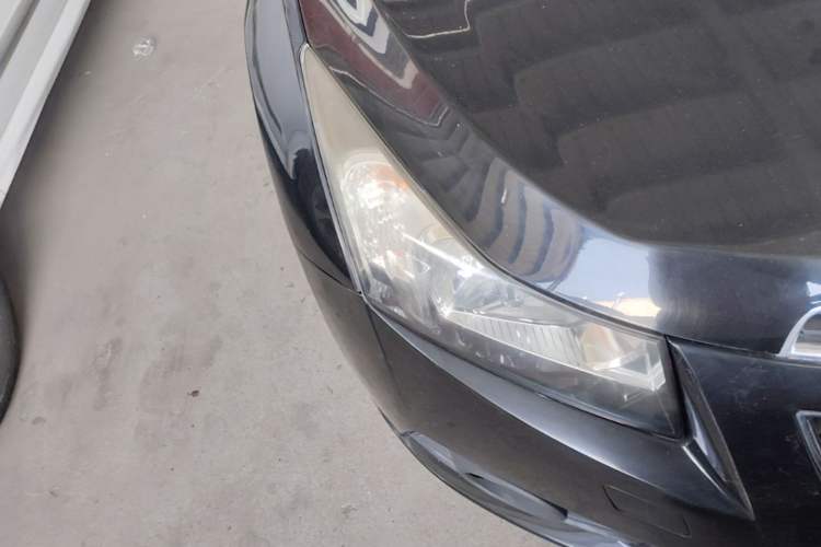 Used Chevrolet Cruze 2012 1.6L SE MT Right Front Headlight