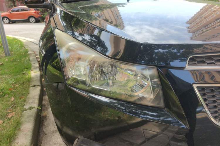 Used Chevrolet Cruze 2012 1.6L SE MT Right Front Headlight