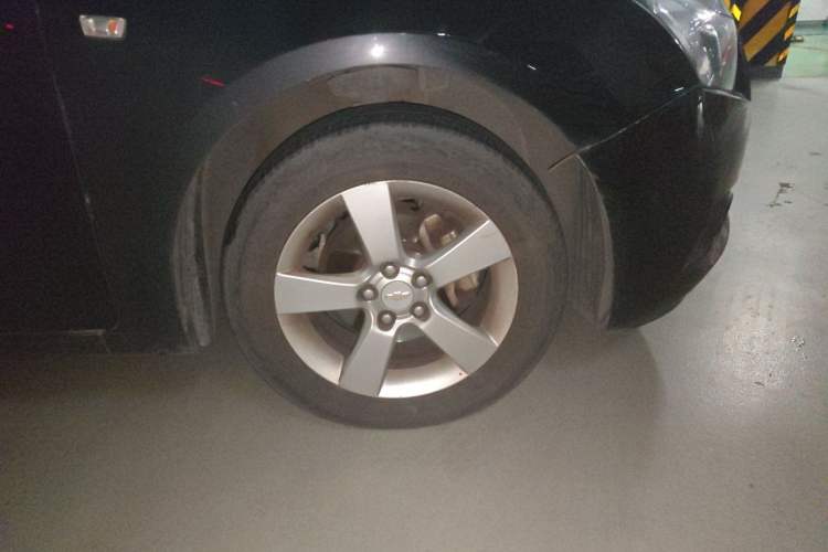 Used Chevrolet Cruze 2012 1.8L SE AT Right Front Wheel Hub