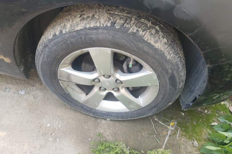 Used Chevrolet Cruze 2012 1.6L SL Grand Edition Automatic Right Front Wheel Hub