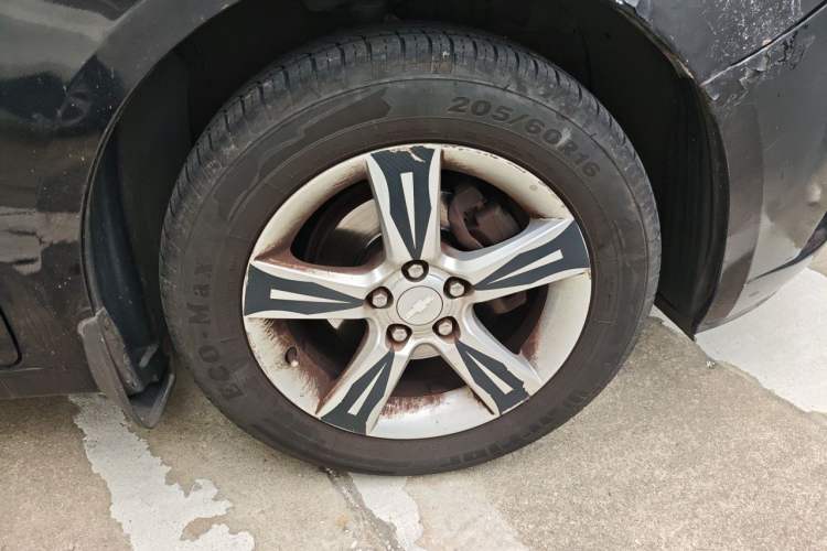 Used Chevrolet Cruze 2012 1.6L SL Grand Edition Automatic Right Front Wheel Hub