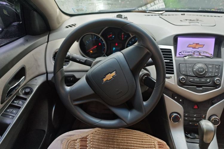 Used Chevrolet Cruze 2012 1.6L SE Automatic Steering Wheel