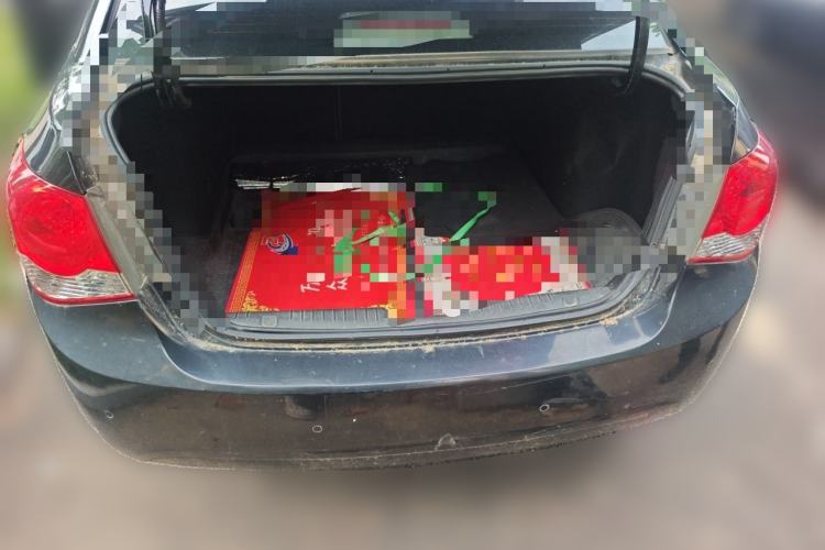 Used Chevrolet Cruze 2012 1.6L SE MT Trunk