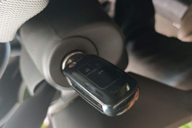 Used Chevrolet Cruze 2012 1.6L SE Automatic Vehicle Key
