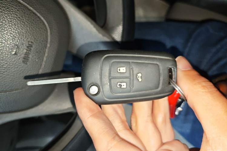 Used Chevrolet Cruze 2012 1.6L SL Grand Edition Automatic Vehicle Key