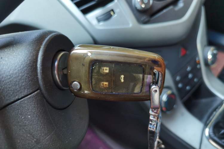 Used Chevrolet Cruze 2012 1.6L SL MT Vehicle Key