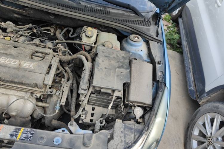 Used Chevrolet Cruze 2012 1.6L SL MT Engine Bay Left