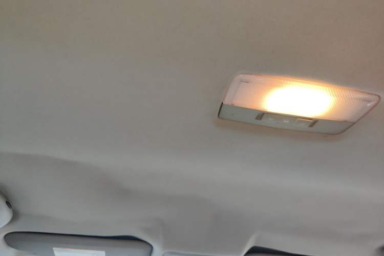 Used Chevrolet Cruze 2012 1.6L SL MT Headliner