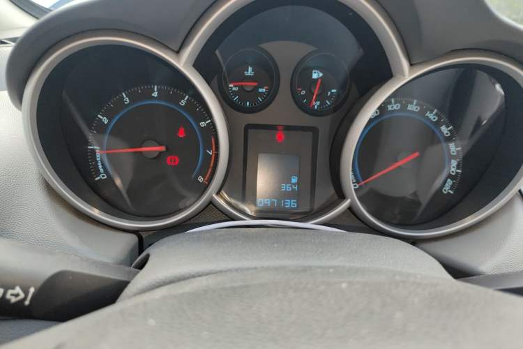 Used Chevrolet Cruze 2012 1.6L SL MT Instrument Cluster