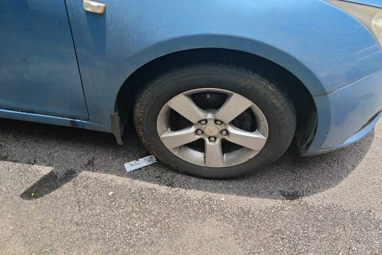 Used Chevrolet Cruze 2012 1.6L SE MT Right Front Wheel Hub