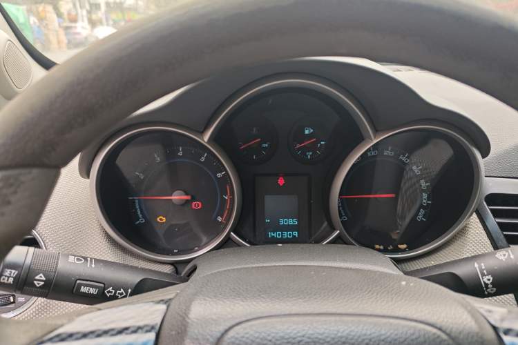 Used Chevrolet Cruze 2012 1.6L SE MT Instrument Cluster