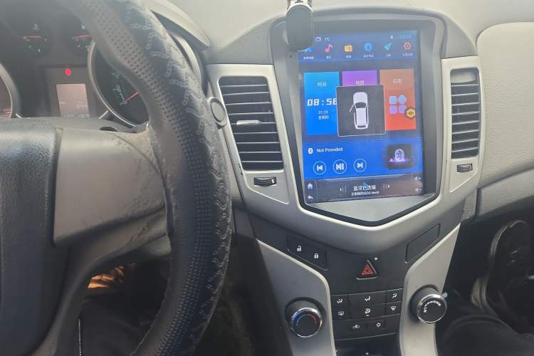 Used Chevrolet Cruze 2012 1.6L SL Grand Edition Manual Transmission Audio And AC Panel