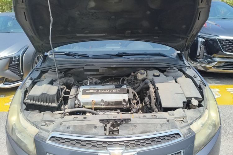 Used Chevrolet Cruze 2012 1.8L SE AT Engine Bay