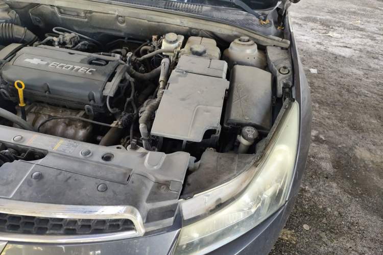 Used Chevrolet Cruze 2012 1.6L SE Automatic Engine Bay Left