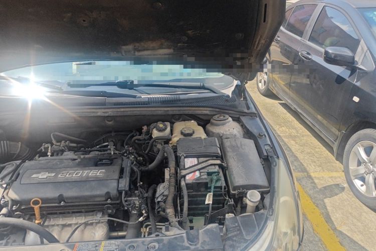 Used Chevrolet Cruze 2012 1.8L SE AT Engine Bay Left