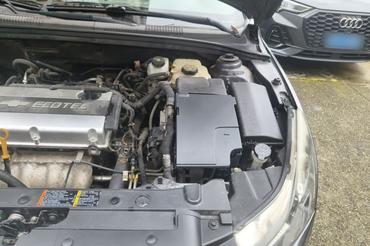 Used Chevrolet Cruze 2012 1.8L SE AT Engine Bay Left