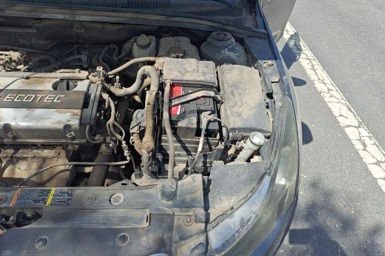 Used Chevrolet Cruze 2012 1.6L SE MT Engine Bay Left