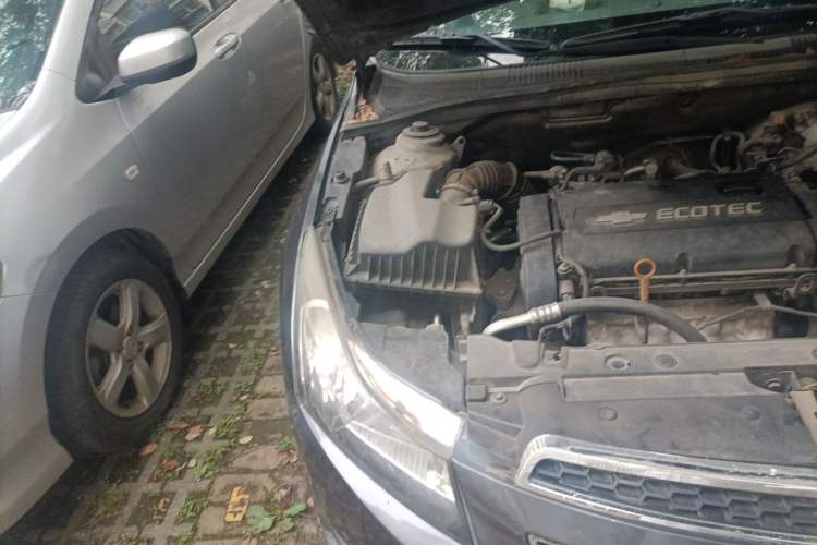 Used Chevrolet Cruze 2012 1.6L SL Grand Edition Automatic Engine Bay Right