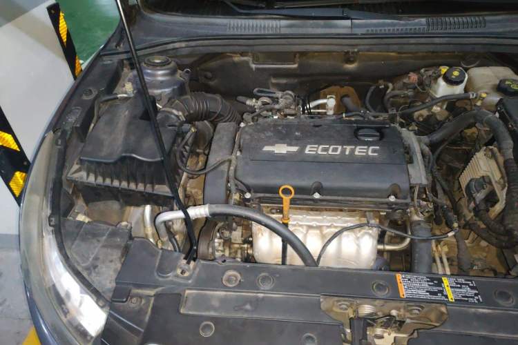 Used Chevrolet Cruze 2012 1.6L SE Automatic Engine Bay Right
