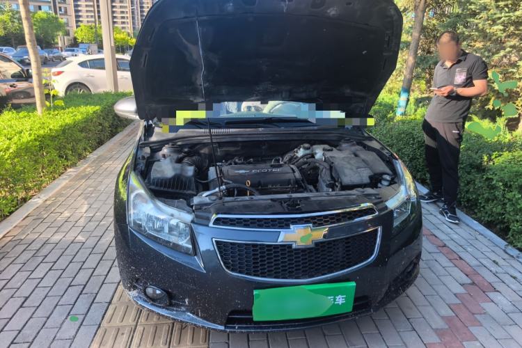 Used Chevrolet Cruze 2012 1.6L SL MT Engine Bay