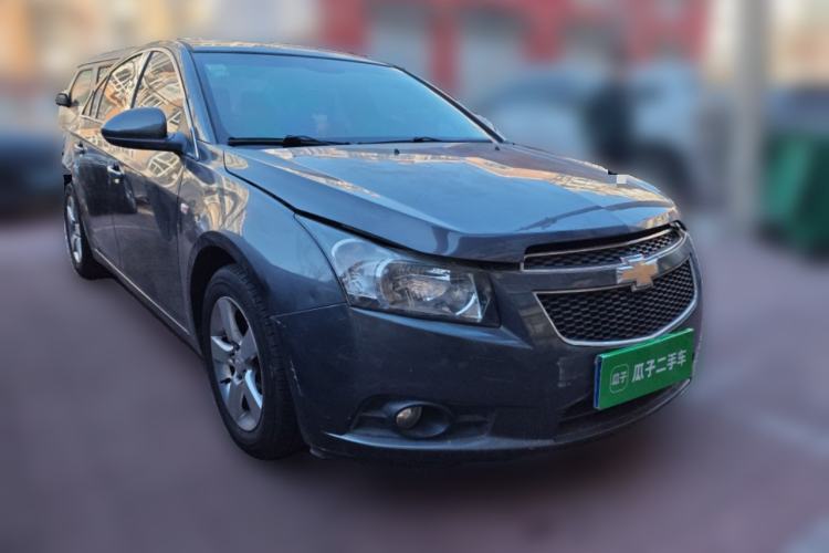 Used Chevrolet Cruze 2012 1.6L SE MT Front Right 45 Deg