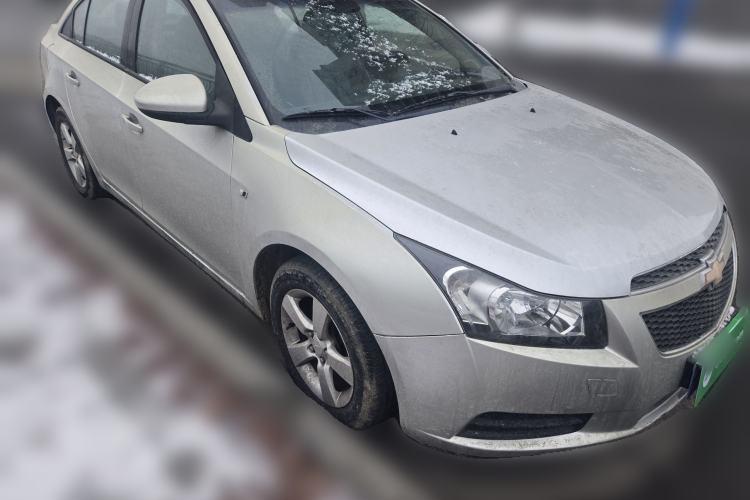 Used Chevrolet Cruze 2012 1.6L SL Grand Edition Manual Transmission Front Right 45 Deg