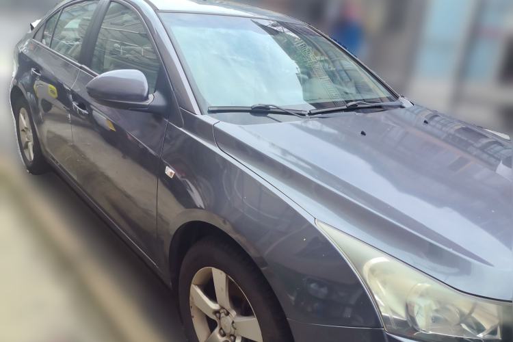 Used Chevrolet Cruze 2012 1.8L SE AT Front Right 45 Deg