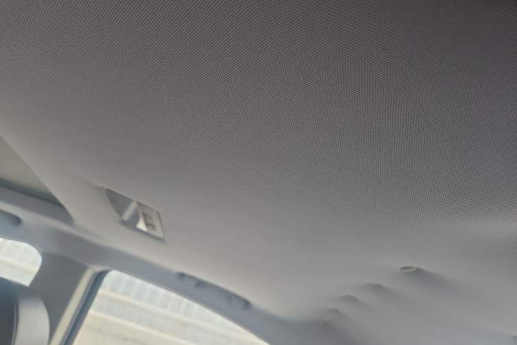 Used Chevrolet Cruze 2012 1.6L SL Grand Edition Manual Transmission Headliner