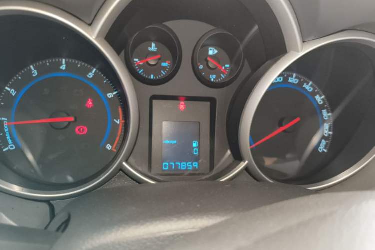 Used Chevrolet Cruze 2012 1.6L SL MT Instrument Cluster
