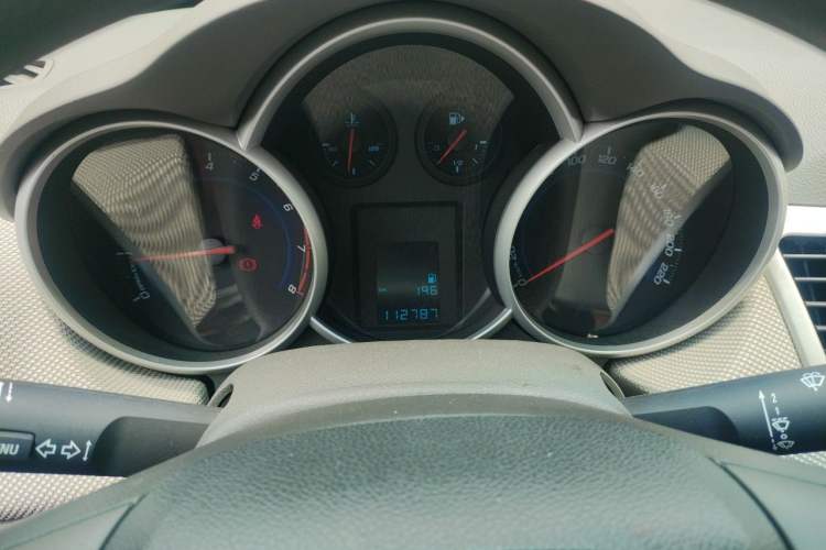 Used Chevrolet Cruze 2012 1.6L SL MT Instrument Cluster