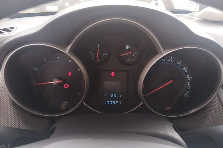 Used Chevrolet Cruze 2012 1.6L SE MT Instrument Cluster