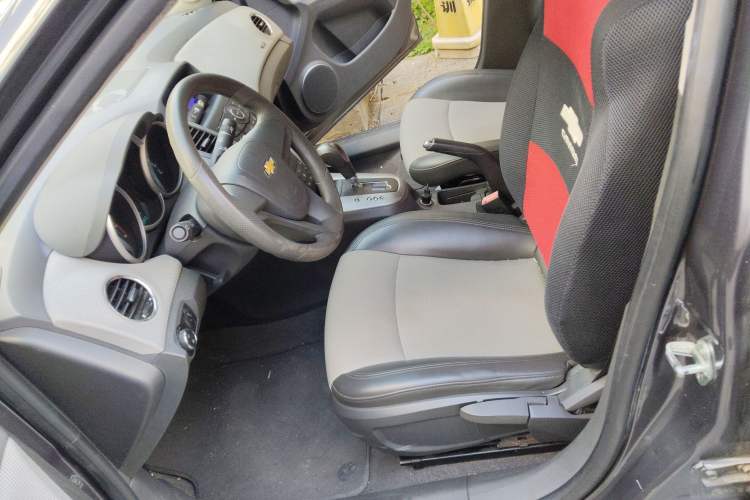 Used Chevrolet Cruze 2012 1.8L SE AT Left Front Seat