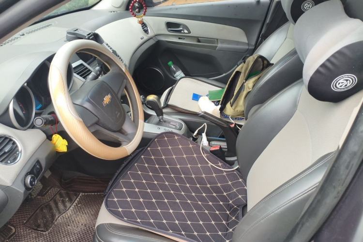 Used Chevrolet Cruze 2012 1.8L SE AT Left Front Seat