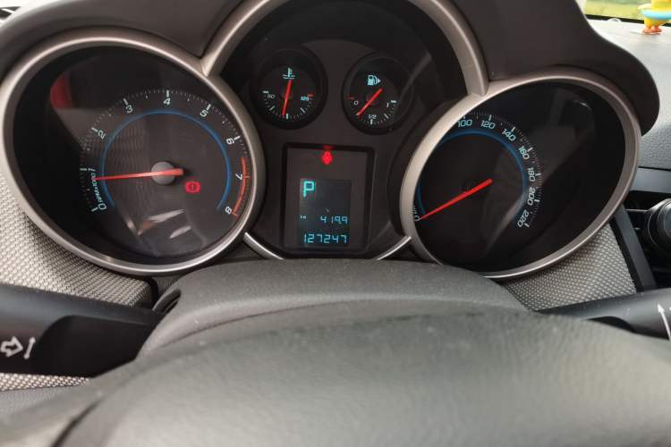 Used Chevrolet Cruze 2012 1.6L SE Automatic Odometer Close Up