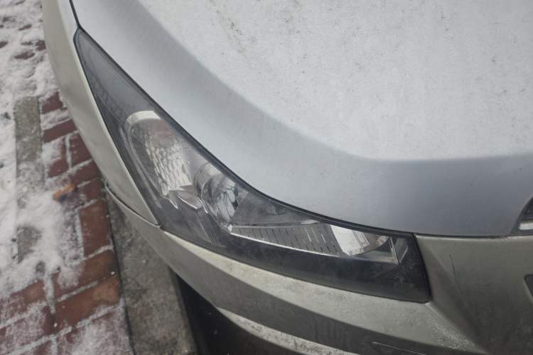 Used Chevrolet Cruze 2012 1.6L SL Grand Edition Manual Transmission Right Front Headlight