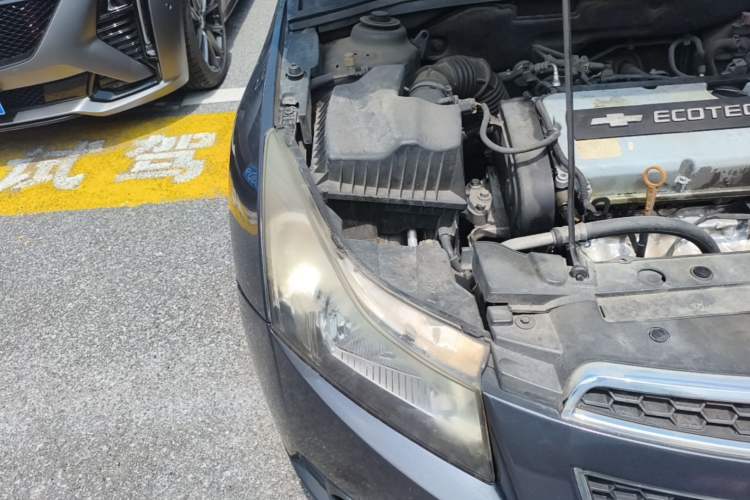 Used Chevrolet Cruze 2012 1.8L SE AT Right Front Headlight