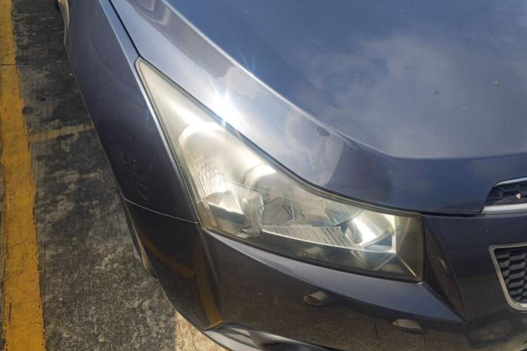 Used Chevrolet Cruze 2012 1.8L SE AT Right Front Headlight
