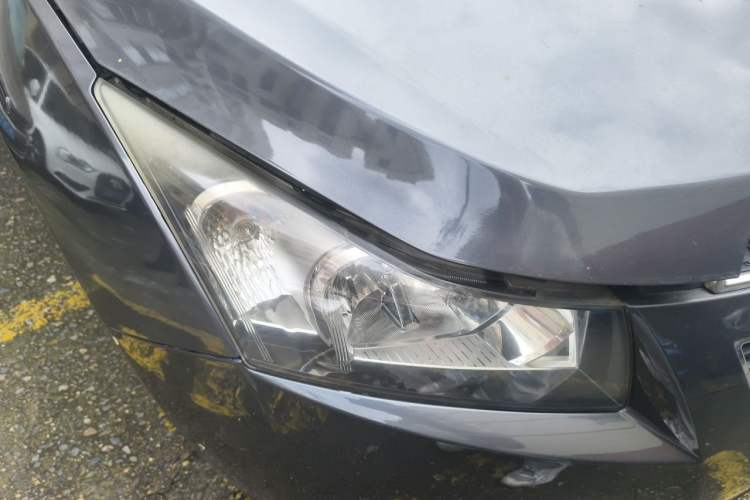 Used Chevrolet Cruze 2012 1.8L SE AT Right Front Headlight