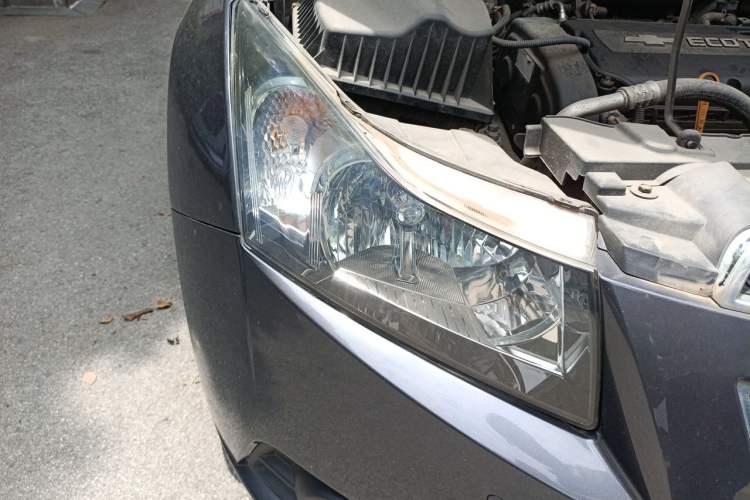 Used Chevrolet Cruze 2012 1.8L SE AT Right Front Headlight