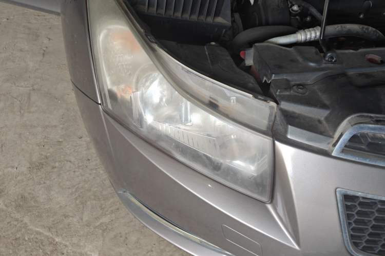 Used Chevrolet Cruze 2012 1.6L SL MT Right Front Headlight