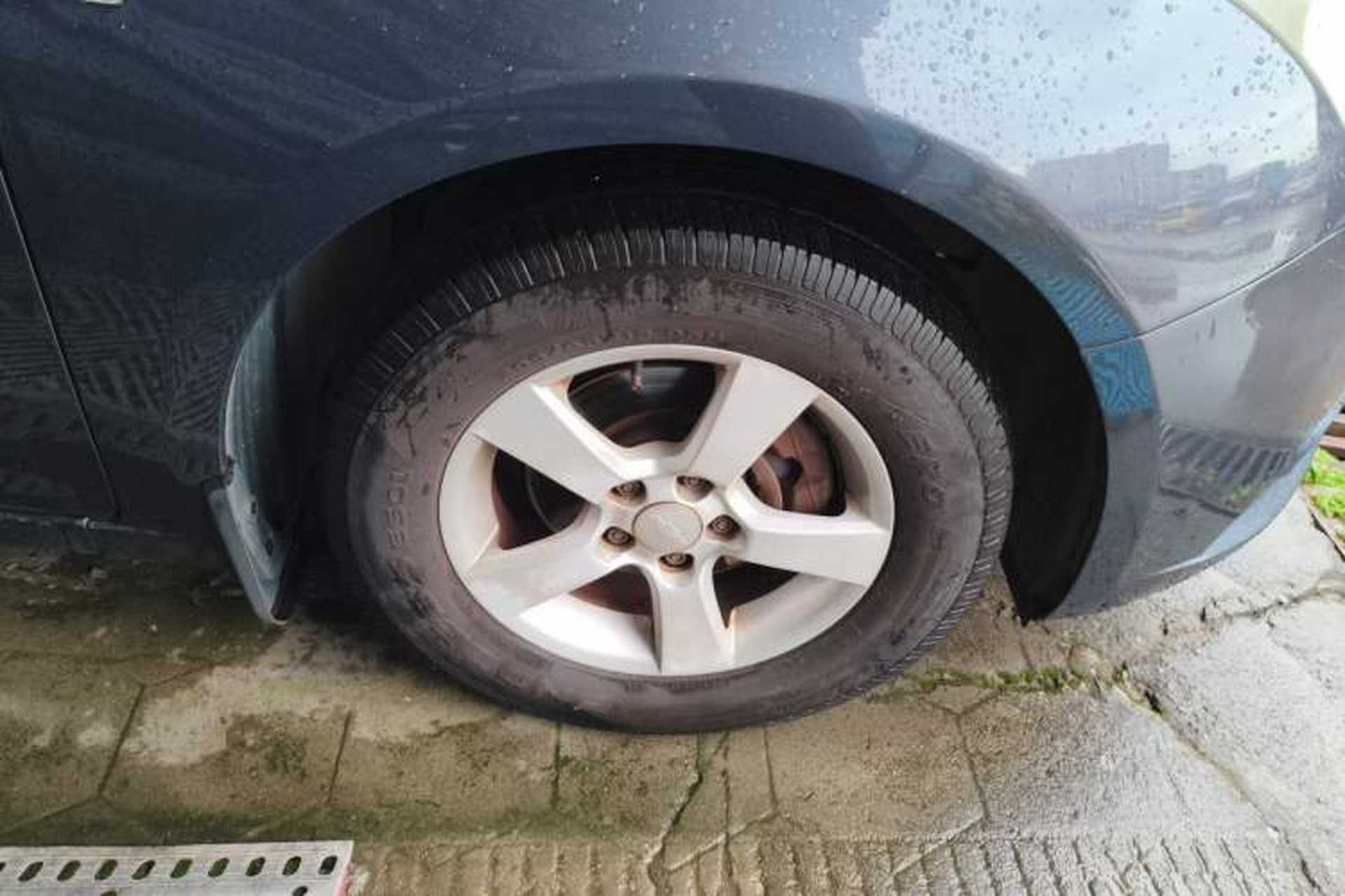 Used Chevrolet Cruze 2012 1.6L SL MT Right Front Wheel Hub