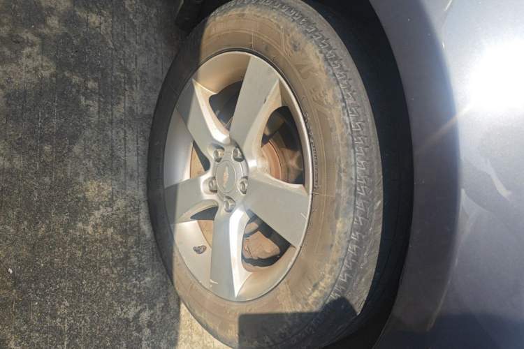 Used Chevrolet Cruze 2012 1.8L SE AT Right Front Wheel Hub