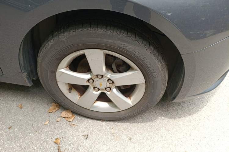 Used Chevrolet Cruze 2012 1.8L SE AT Right Front Wheel Hub