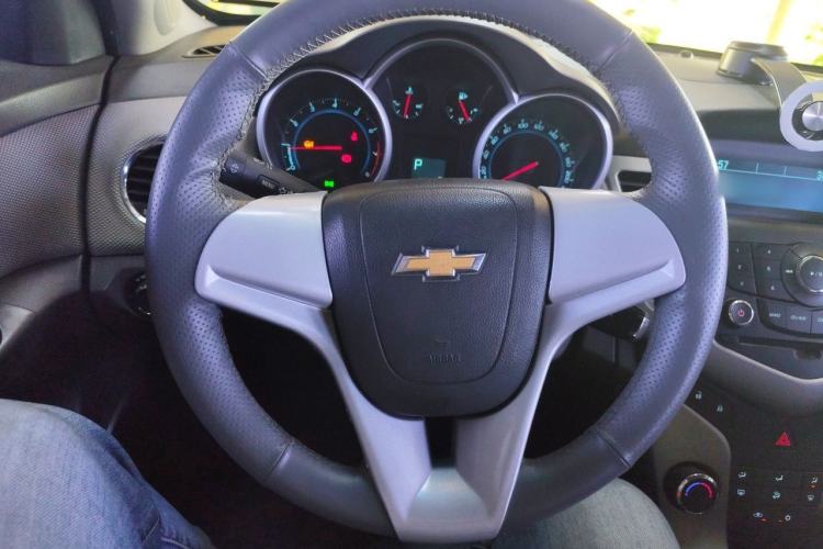 Used Chevrolet Cruze 2012 1.6L SE Automatic Steering Wheel