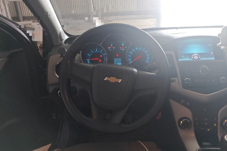 Used Chevrolet Cruze 2012 1.6L SL MT Steering Wheel