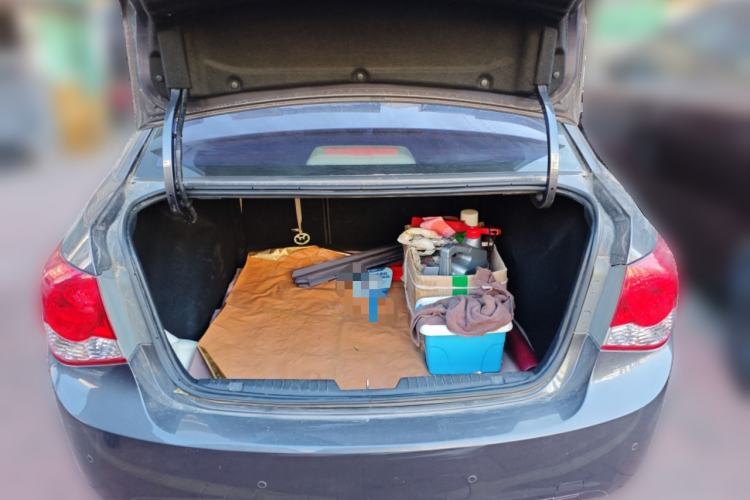 Used Chevrolet Cruze 2012 1.6L SE MT Trunk